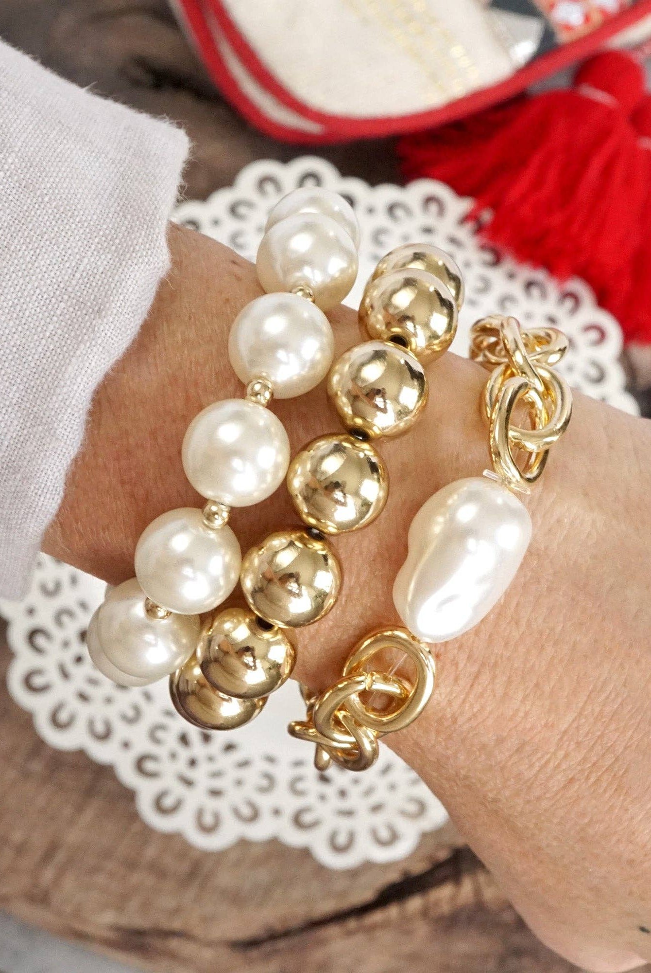 Chunky Chain and beads bracelet set pearlized and golden large ball beads-Bracelets-PennyLine inc-Stuffology - Where Vintage Meets Modern, A Boutique for Real Women in Crosbyton, TX