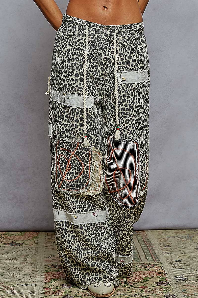 POL Clothing - Strip patches back pocket accented drawstring woven pants-Pol Clothing-Stuffology - Where Vintage Meets Modern, A Boutique for Real Women in Crosbyton, TX