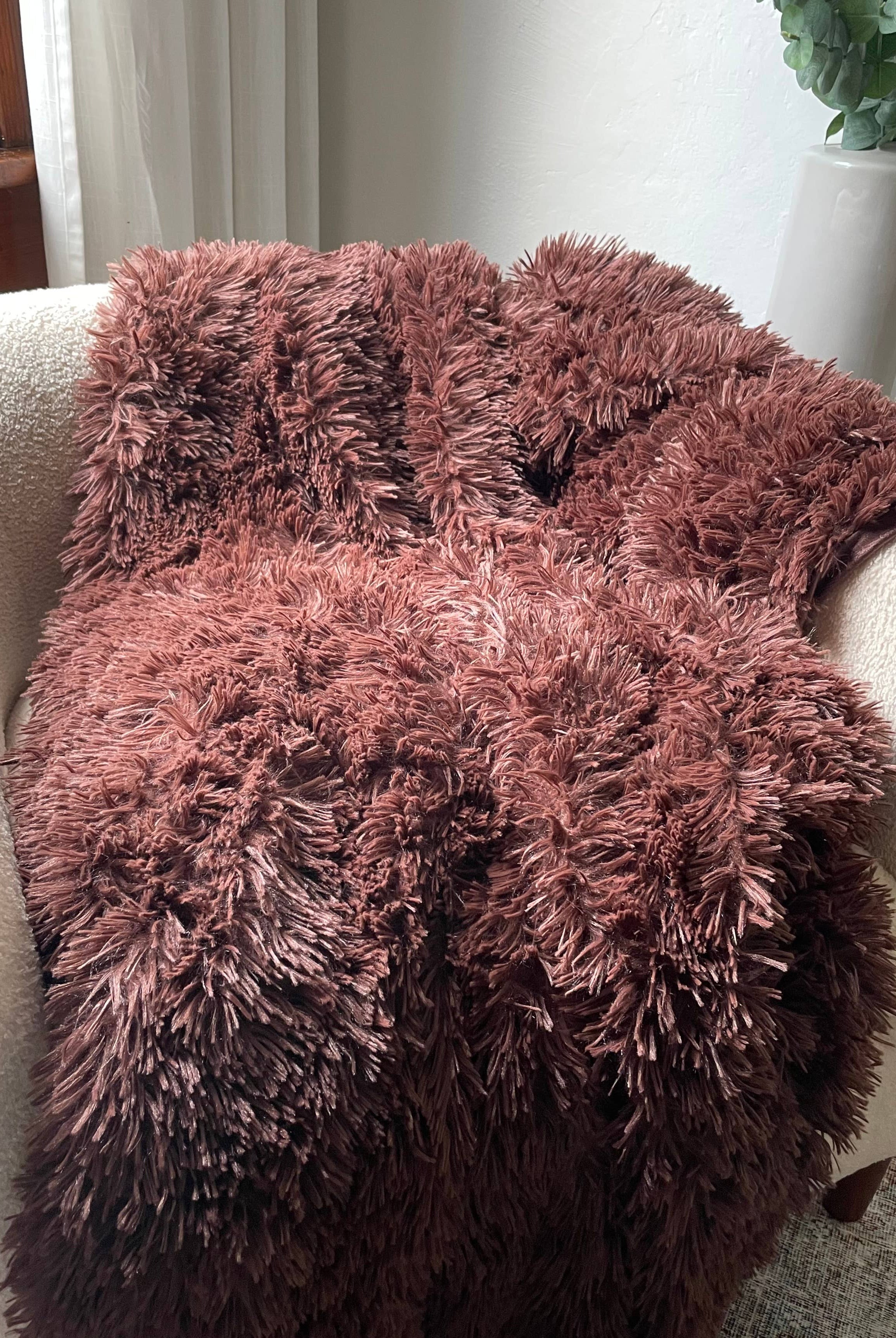 Dreamy Faux Fur Throw - Laurel & Mayfair-Faux Fur Throw-Stuffology Boutique-Stuffology - Where Vintage Meets Modern, A Boutique for Real Women in Crosbyton, TX