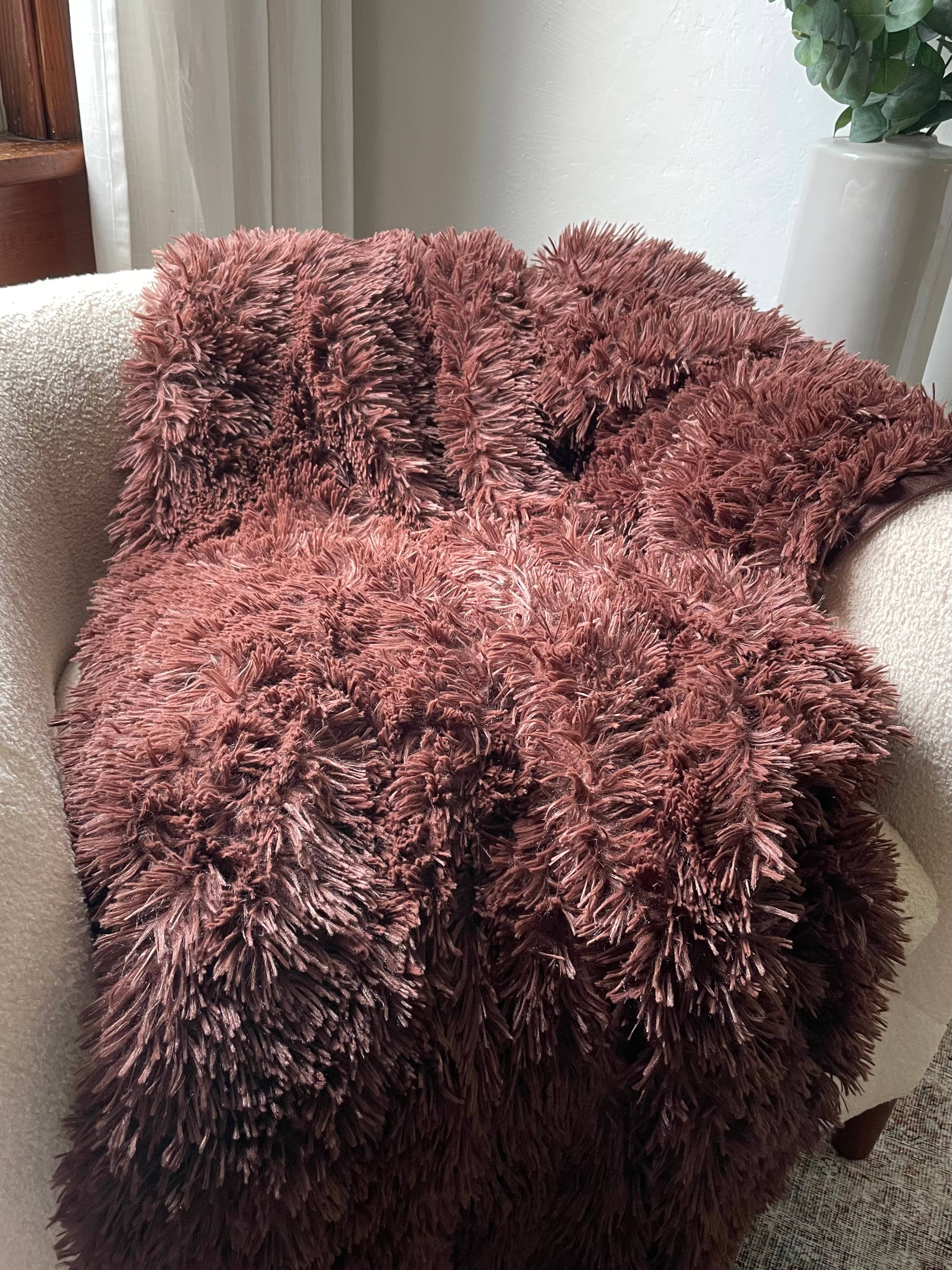 Dreamy Faux Fur Throw - Laurel & Mayfair-Faux Fur Throw-Stuffology Boutique-Stuffology - Where Vintage Meets Modern, A Boutique for Real Women in Crosbyton, TX