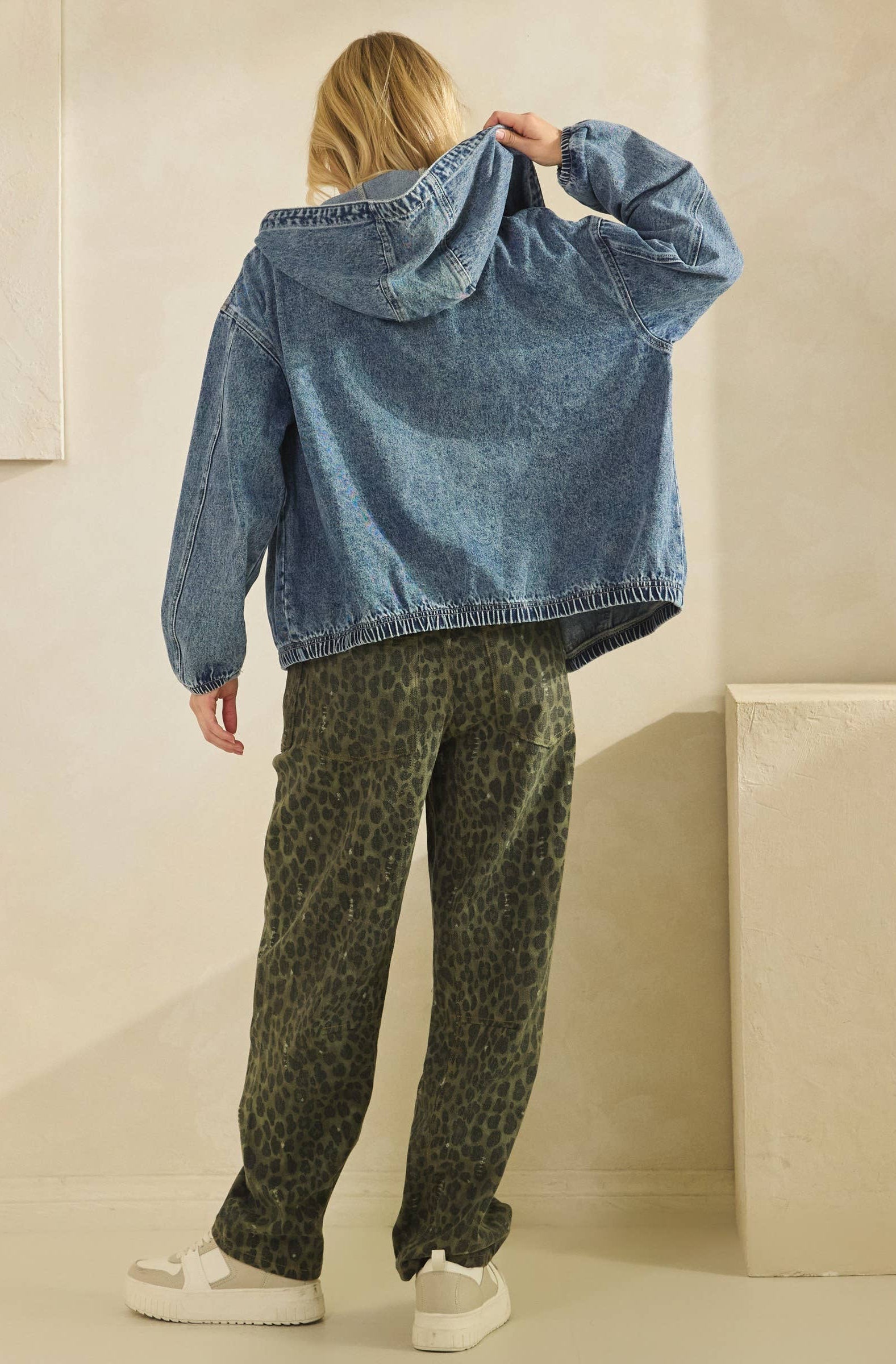 VINTAGE WASH DENIM ZIP-UP HOODIE JACKET-Denim Jacket-Sage + Fig-Stuffology - Where Vintage Meets Modern, A Boutique for Real Women in Crosbyton, TX