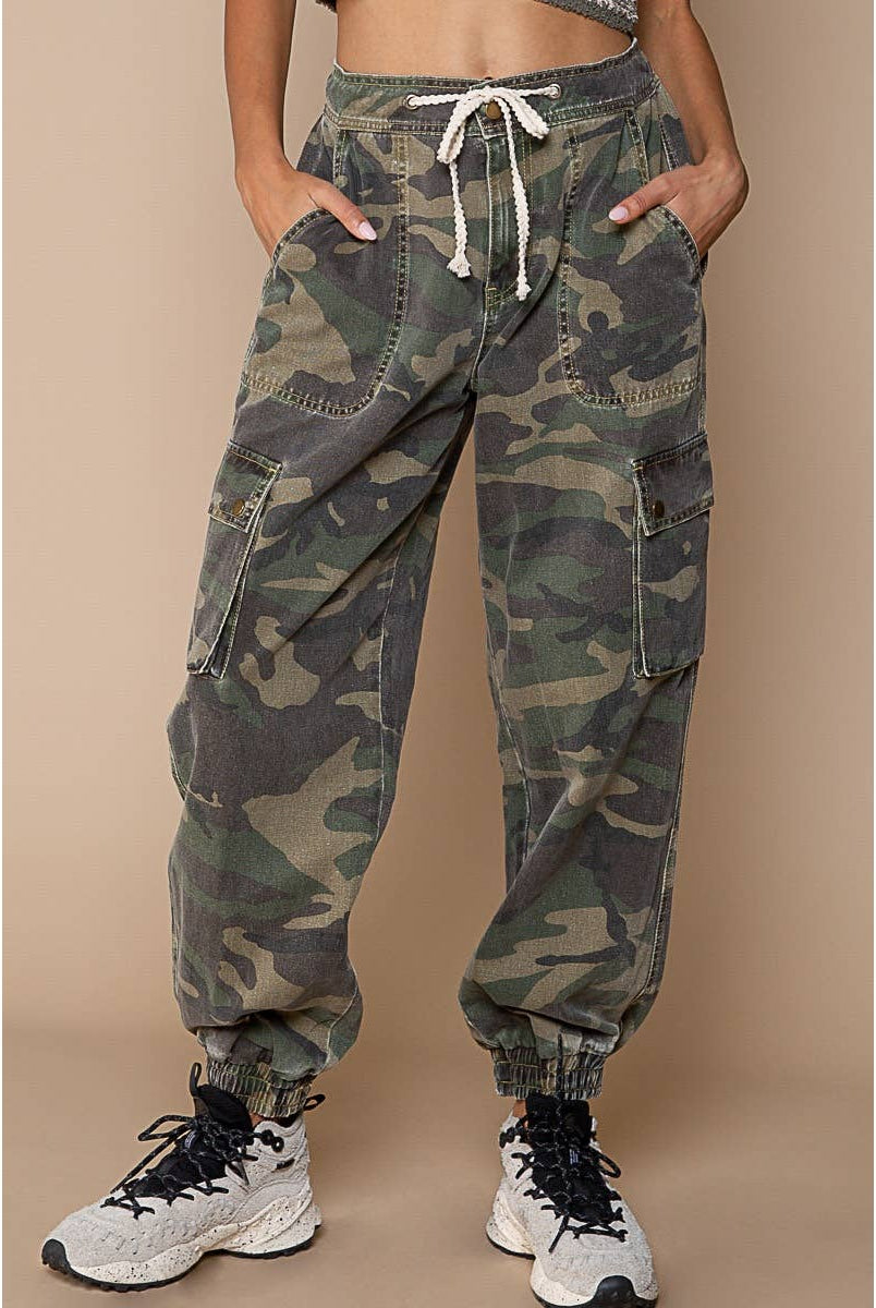 POL Clothing Camo Jogger Pant-Joggers-Pol Clothing-Stuffology - Where Vintage Meets Modern, A Boutique for Real Women in Crosbyton, TX