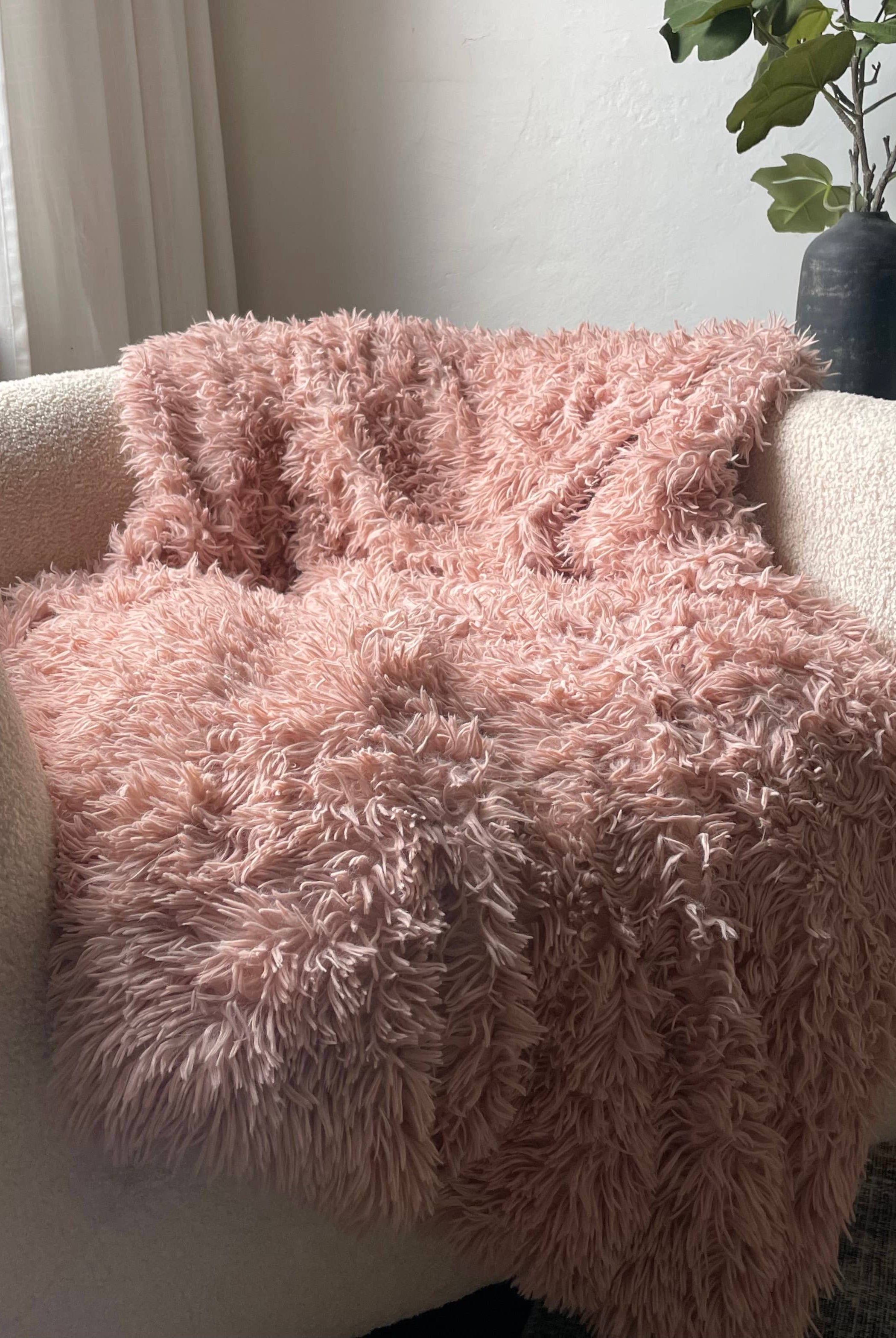 Dreamy Faux Fur Throw - Laurel & Mayfair-Faux Fur Throw-Stuffology Boutique-Stuffology - Where Vintage Meets Modern, A Boutique for Real Women in Crosbyton, TX