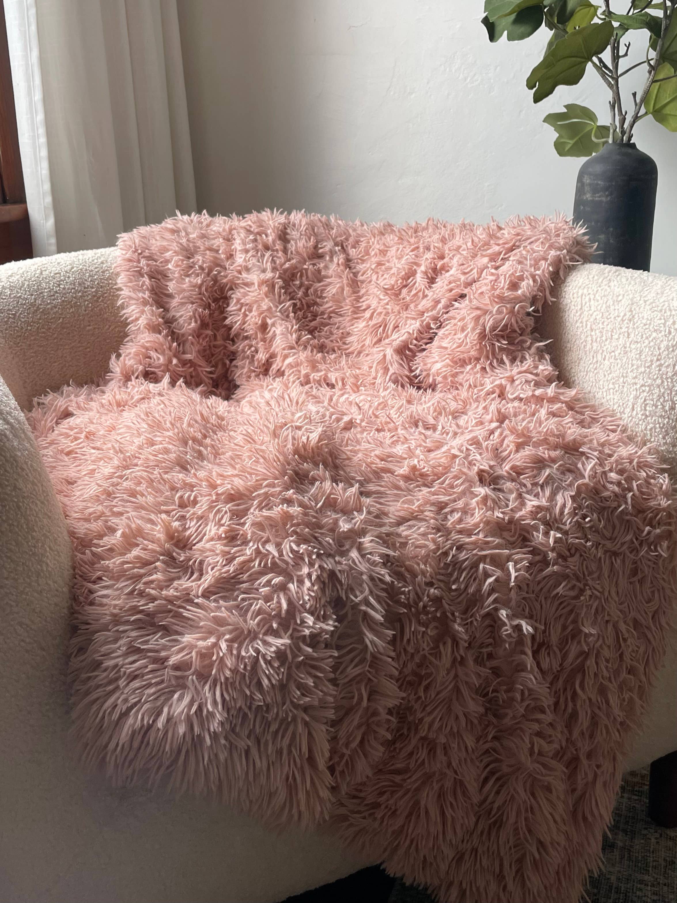 Dreamy Faux Fur Throw - Laurel & Mayfair-Faux Fur Throw-Stuffology Boutique-Stuffology - Where Vintage Meets Modern, A Boutique for Real Women in Crosbyton, TX