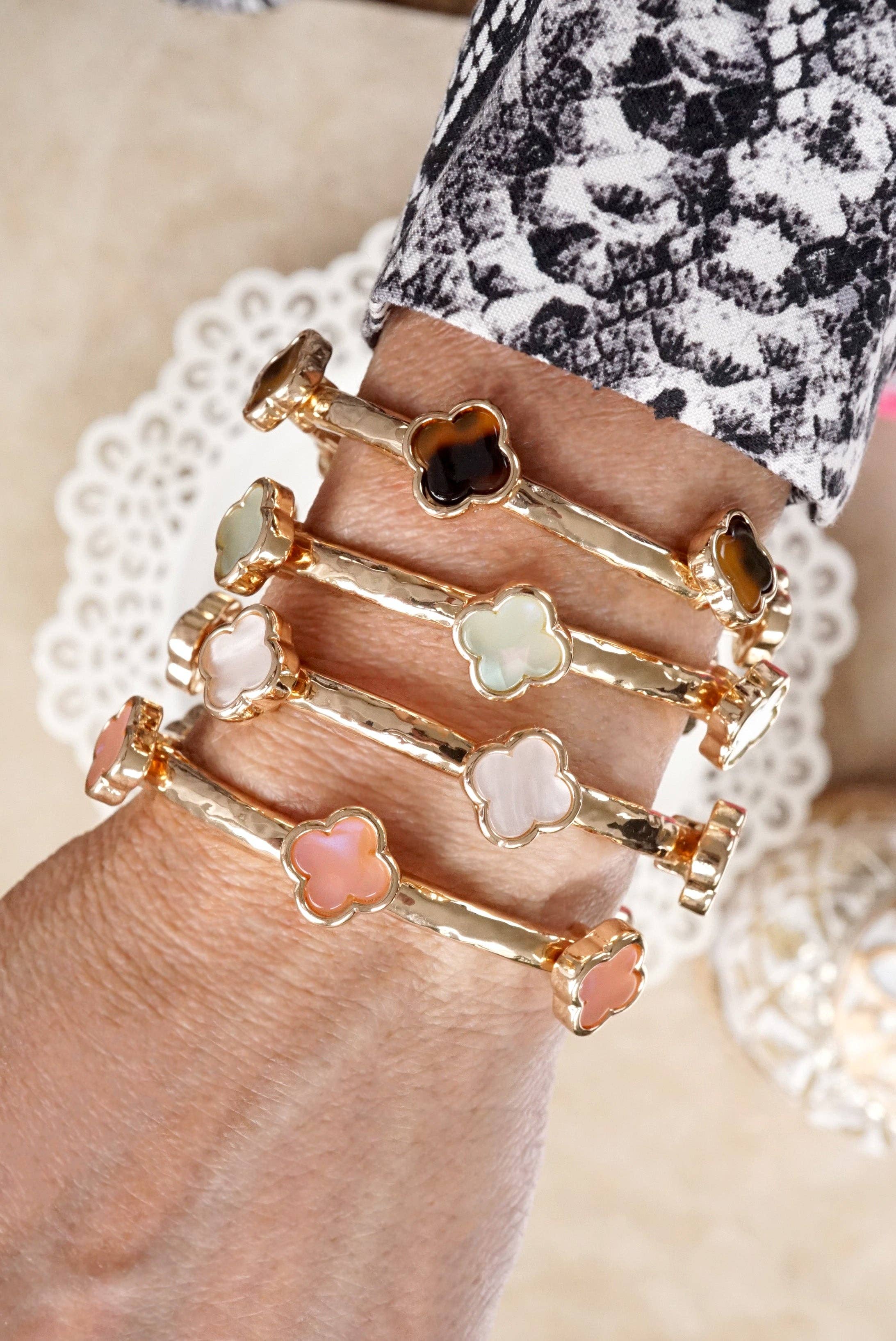 Clover Stretchy Bangle Bracelet – White, Pink, Mint, Tortoise-PennyLine inc-Stuffology - Where Vintage Meets Modern, A Boutique for Real Women in Crosbyton, TX
