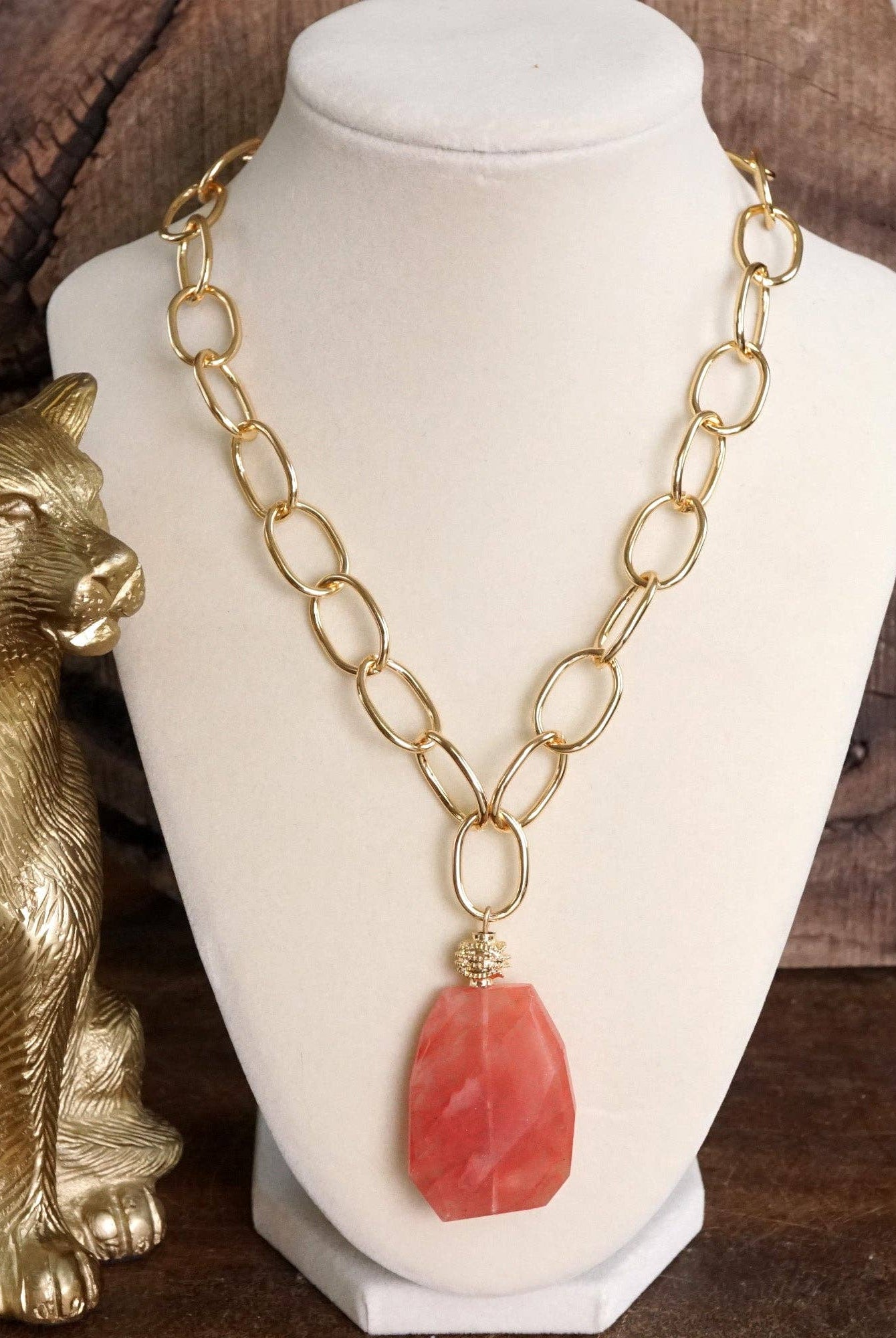 Statement Natural Stone Chain necklace-Necklaces-PennyLine inc-Stuffology - Where Vintage Meets Modern, A Boutique for Real Women in Crosbyton, TX
