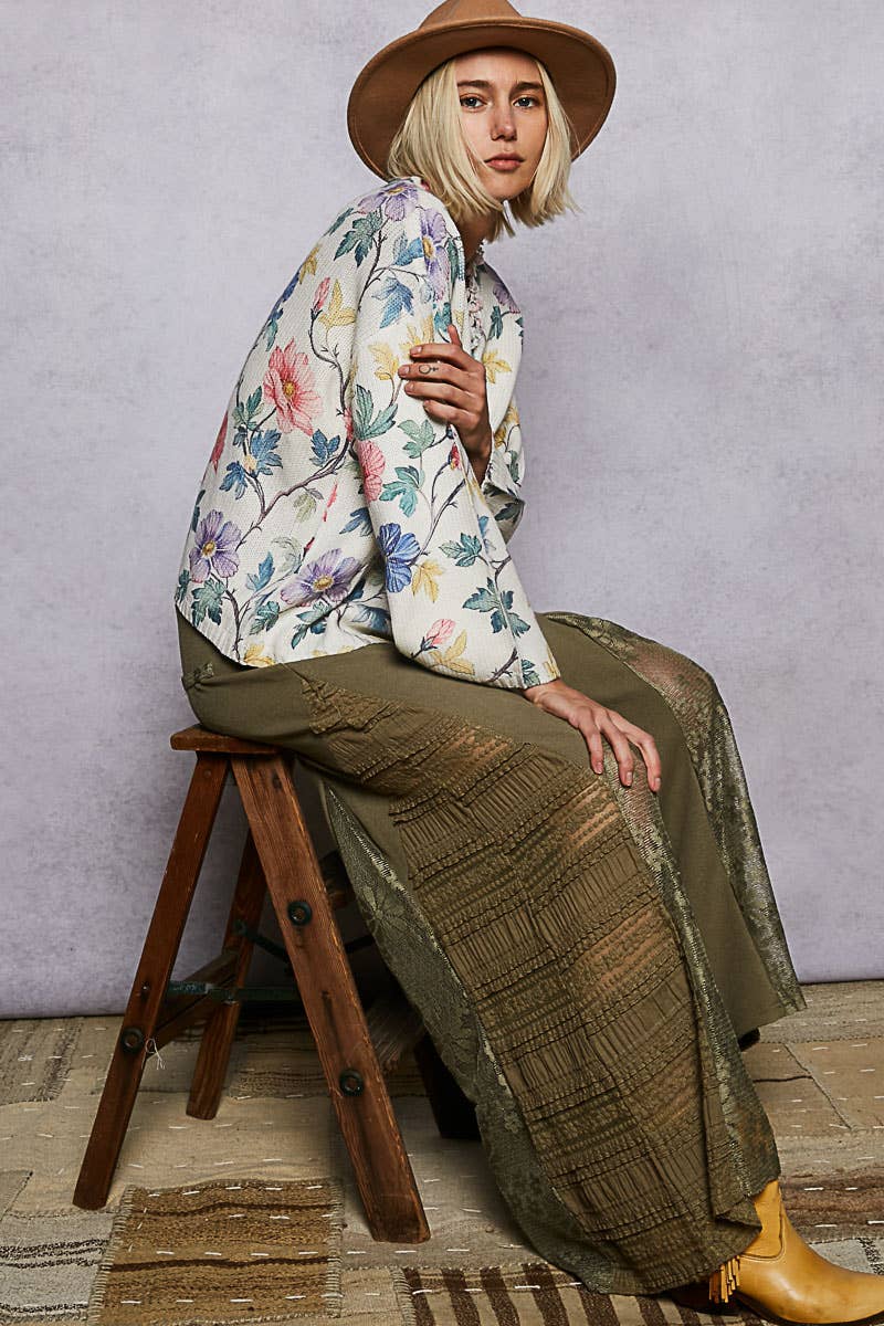 V-neck Long Sleeve Floral Print Sweater Cardigan-Sweater Cardigan-Pol Clothing-Stuffology - Where Vintage Meets Modern, A Boutique for Real Women in Crosbyton, TX