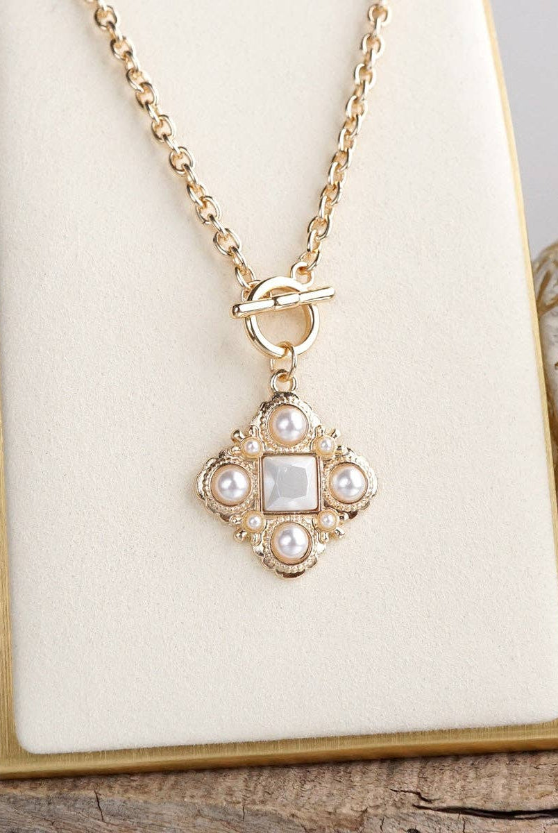 Ornate Pendant Necklace-Necklaces-PennyLine inc-Stuffology - Where Vintage Meets Modern, A Boutique for Real Women in Crosbyton, TX