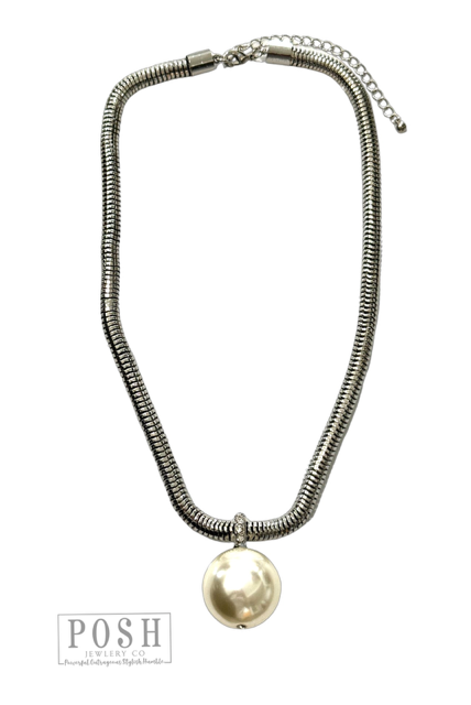 Pearl drop necklace-Necklaces-Pink Panache Brands-Stuffology - Where Vintage Meets Modern, A Boutique for Real Women in Crosbyton, TX