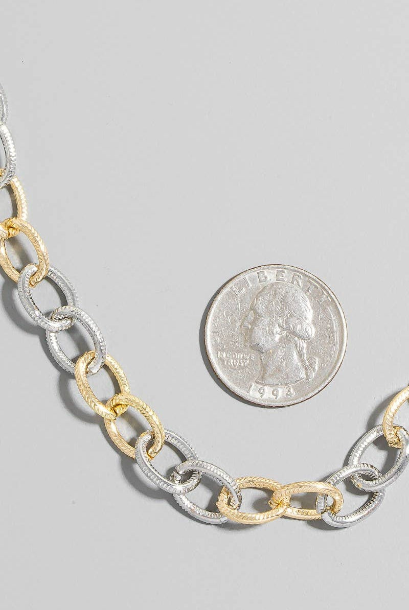 Textured Two Tone Oval Chain Link Necklace-The Looks by Fame Accessories-Stuffology - Where Vintage Meets Modern, A Boutique for Real Women in Crosbyton, TX