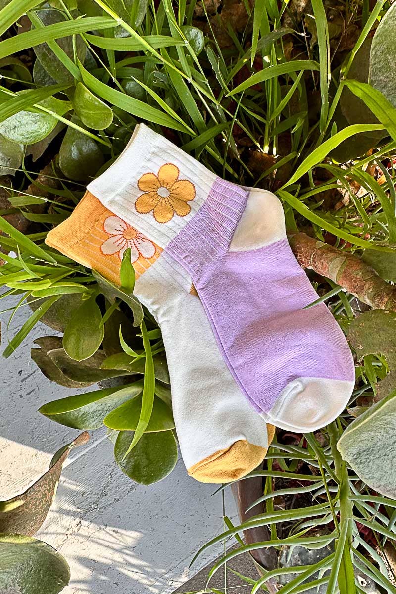 Solid flower pattern detail cotton socks-Socks-Pol Clothing-Stuffology - Where Vintage Meets Modern, A Boutique for Real Women in Crosbyton, TX