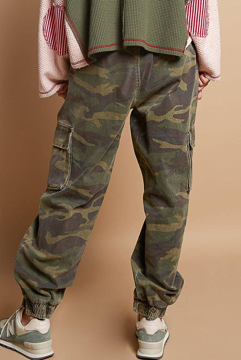 POL Clothing Camo Jogger Pant-Joggers-Pol Clothing-Stuffology - Where Vintage Meets Modern, A Boutique for Real Women in Crosbyton, TX