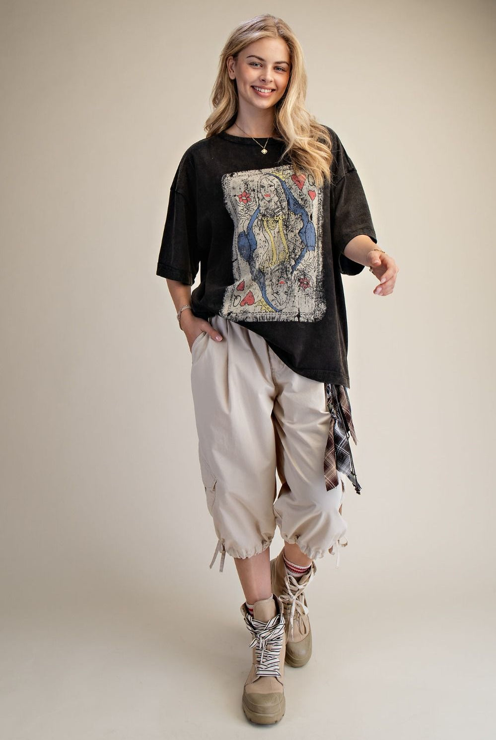 Queen of Hearts Graphic Tee-Graphic Tees-Easel-Stuffology - Where Vintage Meets Modern, A Boutique for Real Women in Crosbyton, TX