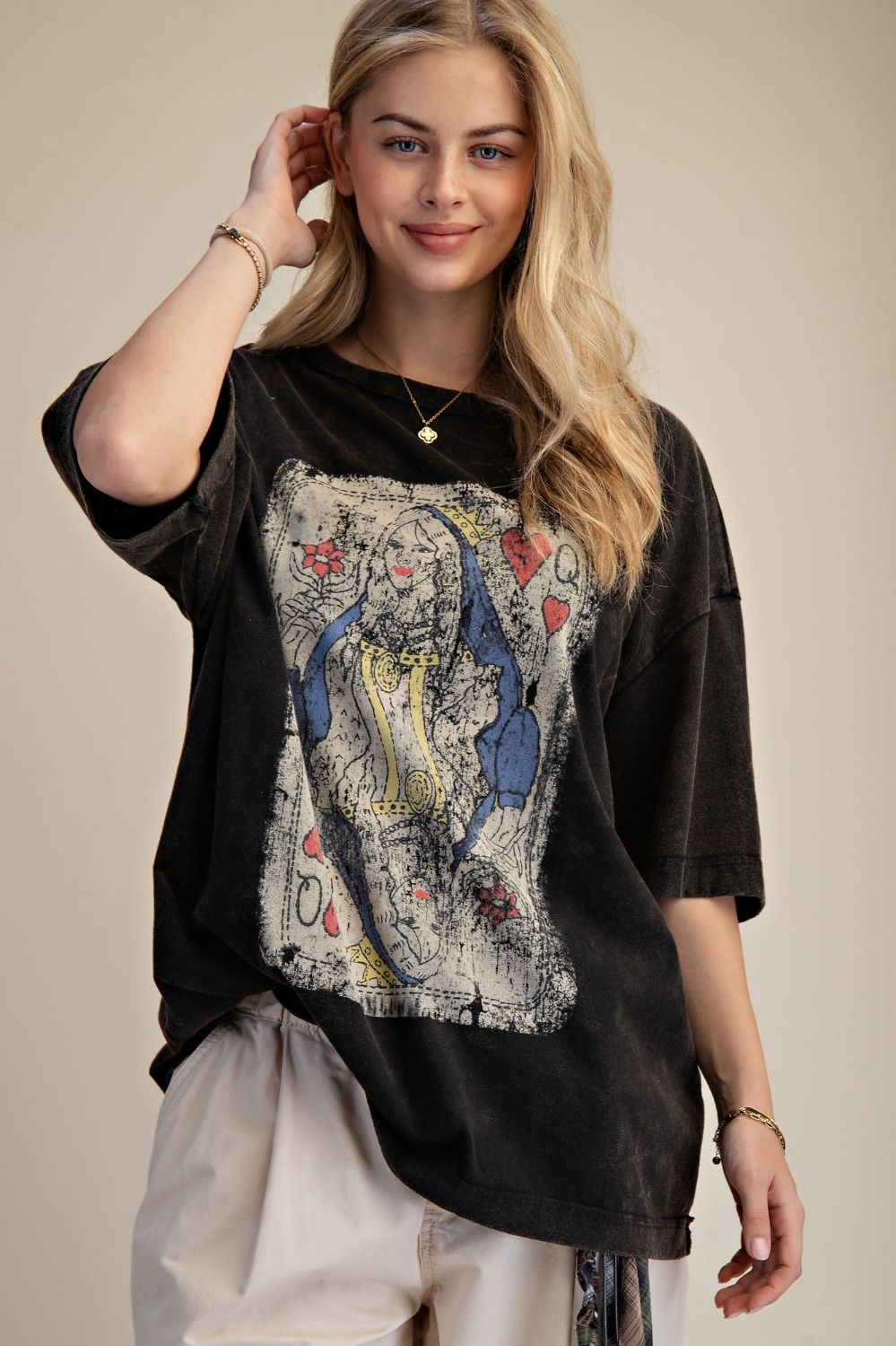 Queen of Hearts Graphic Tee-Graphic Tees-Easel-Stuffology - Where Vintage Meets Modern, A Boutique for Real Women in Crosbyton, TX