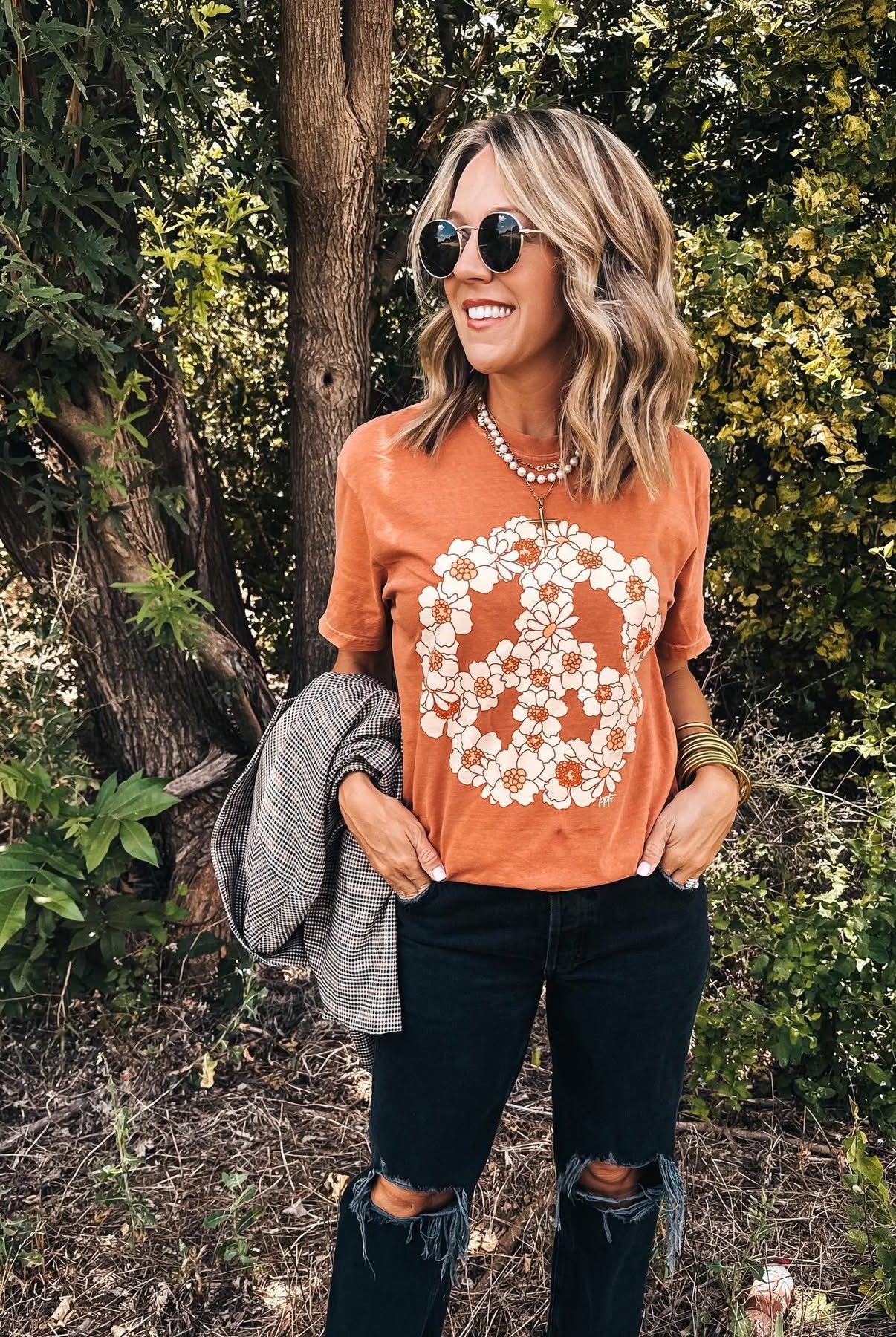 Retro Peace Floral Graphic Tee-Stuffology Boutique -Stuffology - Where Vintage Meets Modern, A Boutique for Real Women in Crosbyton, TX