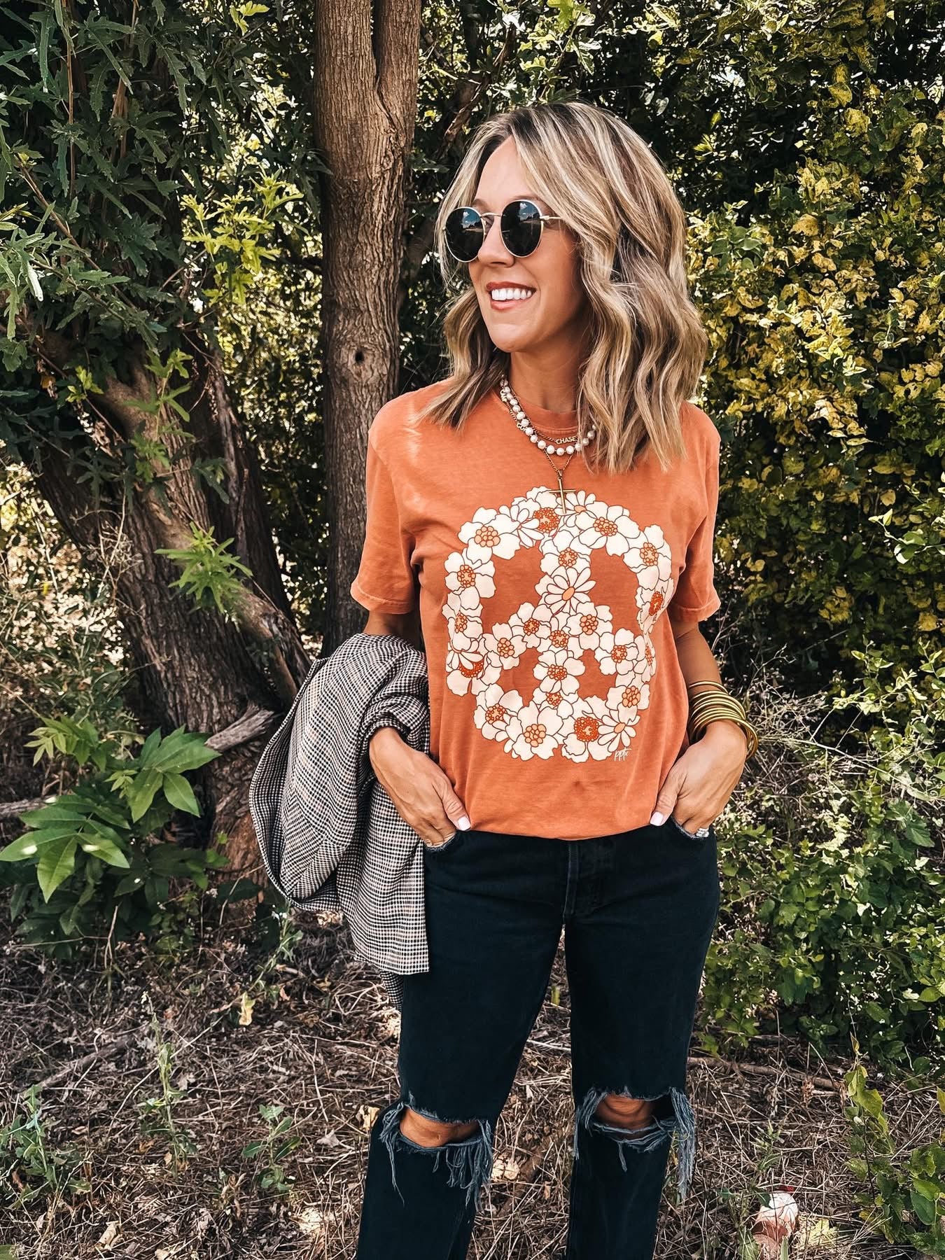 Retro Peace Floral Graphic Tee-Stuffology Boutique -Stuffology - Where Vintage Meets Modern, A Boutique for Real Women in Crosbyton, TX