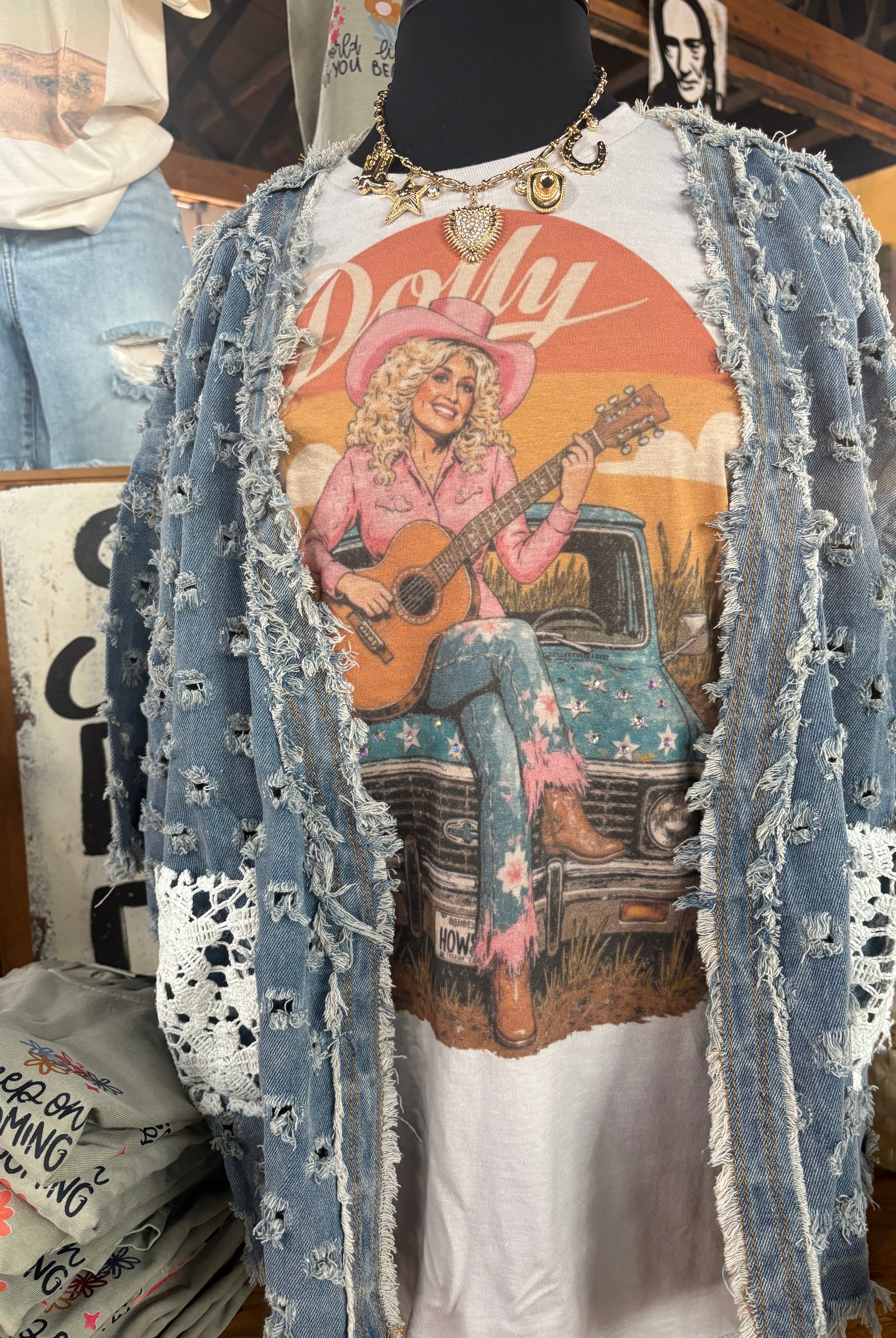 Dolly Parton Retro Graphic Tee-Graphic Tees-Stuffology Boutique -Stuffology - Where Vintage Meets Modern, A Boutique for Real Women in Crosbyton, TX