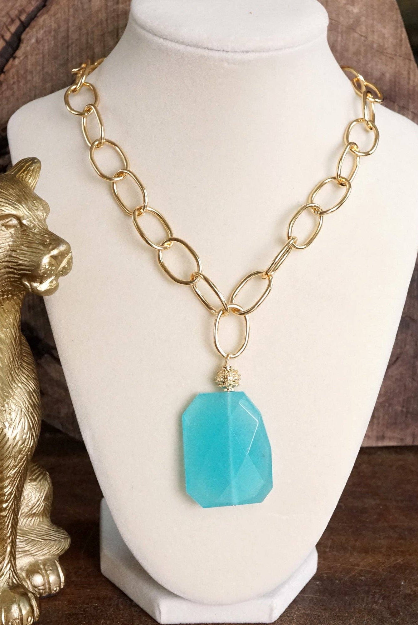 Statement Natural Stone Chain necklace-Necklaces-PennyLine inc-Stuffology - Where Vintage Meets Modern, A Boutique for Real Women in Crosbyton, TX