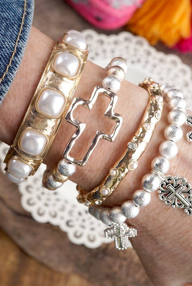 Eternal Glow – Eternity Stretchy Bangle with Cabochons or Pearls-PennyLine inc-Stuffology - Where Vintage Meets Modern, A Boutique for Real Women in Crosbyton, TX