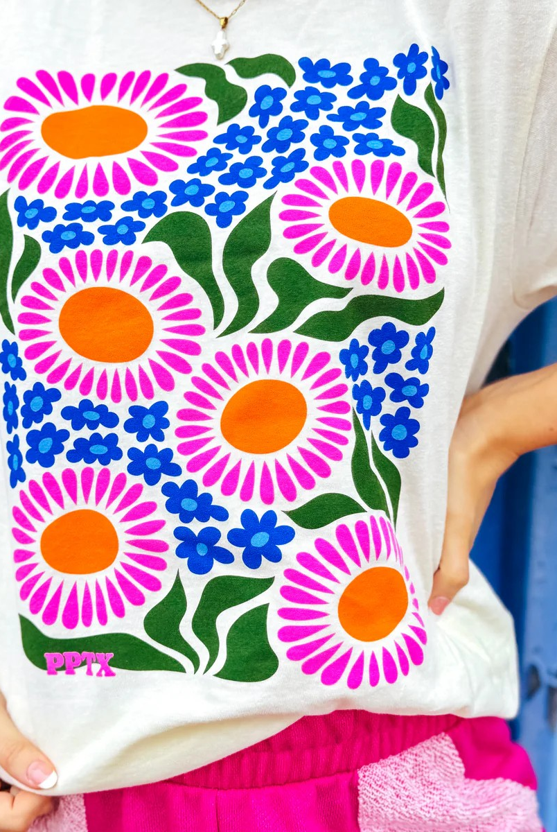 Bold Flower Graphic Tee-Graphic Tees-Stuffology Boutique -Stuffology - Where Vintage Meets Modern, A Boutique for Real Women in Crosbyton, TX