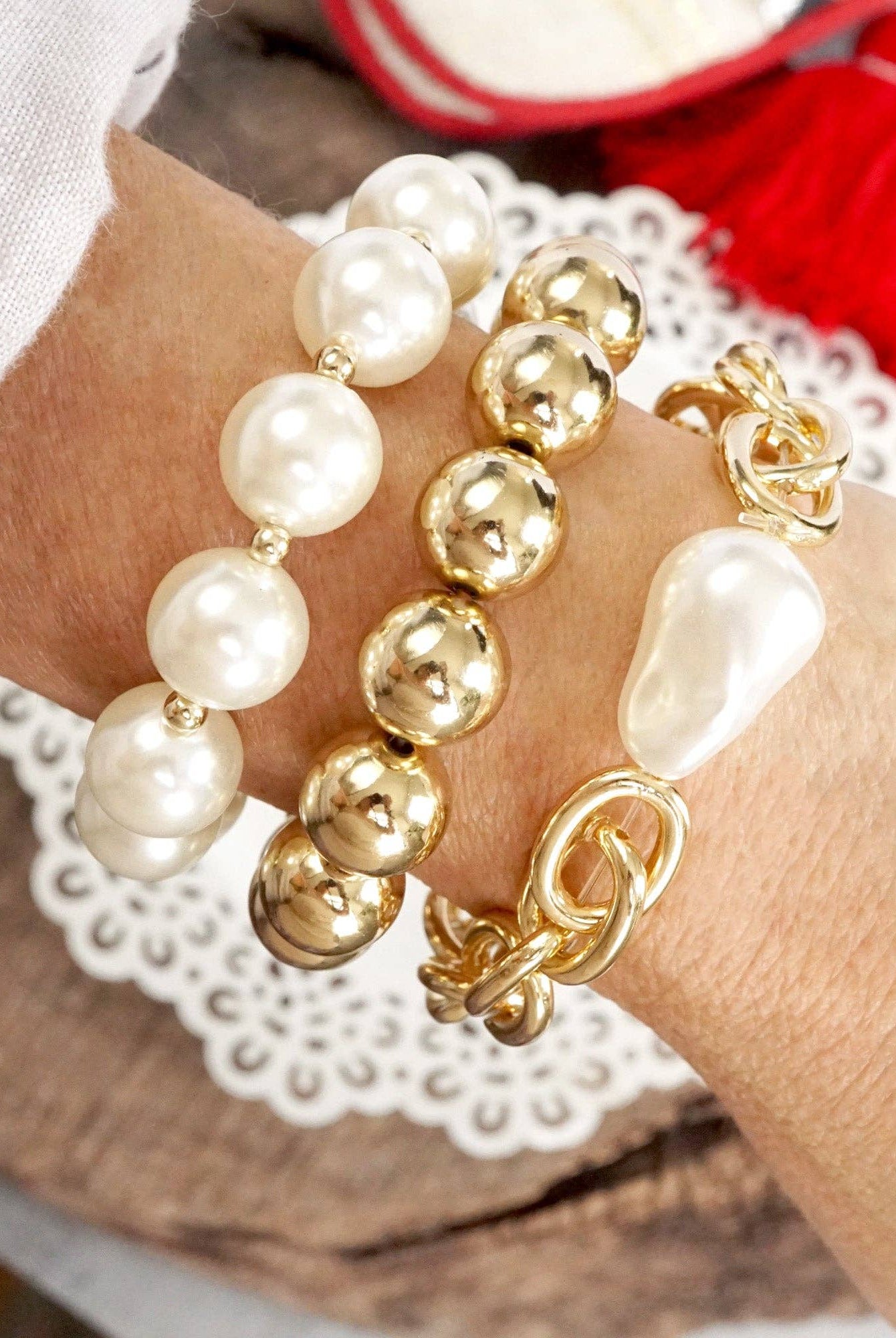 Chunky Chain and beads bracelet set pearlized and golden large ball beads-Bracelets-PennyLine inc-Stuffology - Where Vintage Meets Modern, A Boutique for Real Women in Crosbyton, TX