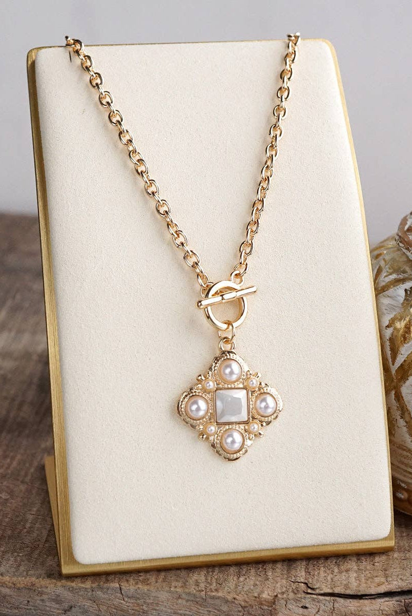 Ornate Pendant Necklace-Necklaces-PennyLine inc-Stuffology - Where Vintage Meets Modern, A Boutique for Real Women in Crosbyton, TX