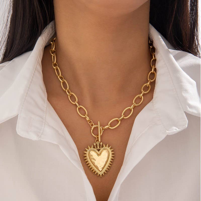 SPIKED HEART CHUNKY CHAIN TOGGLE NECKLACE | 40NK9575-Necklaces-JOSSLYN by wall to wall-Stuffology - Where Vintage Meets Modern, A Boutique for Real Women in Crosbyton, TX