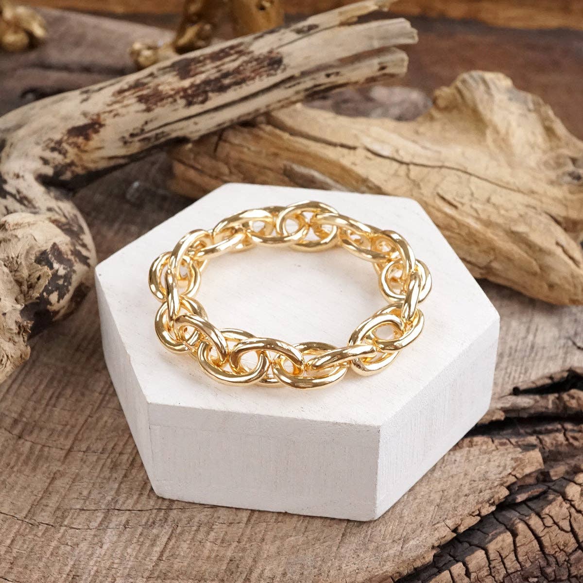 Bold Links – Chunky Chain Stretchy Bracelet - in Gold-Bracelets-PennyLine inc-Stuffology - Where Vintage Meets Modern, A Boutique for Real Women in Crosbyton, TX