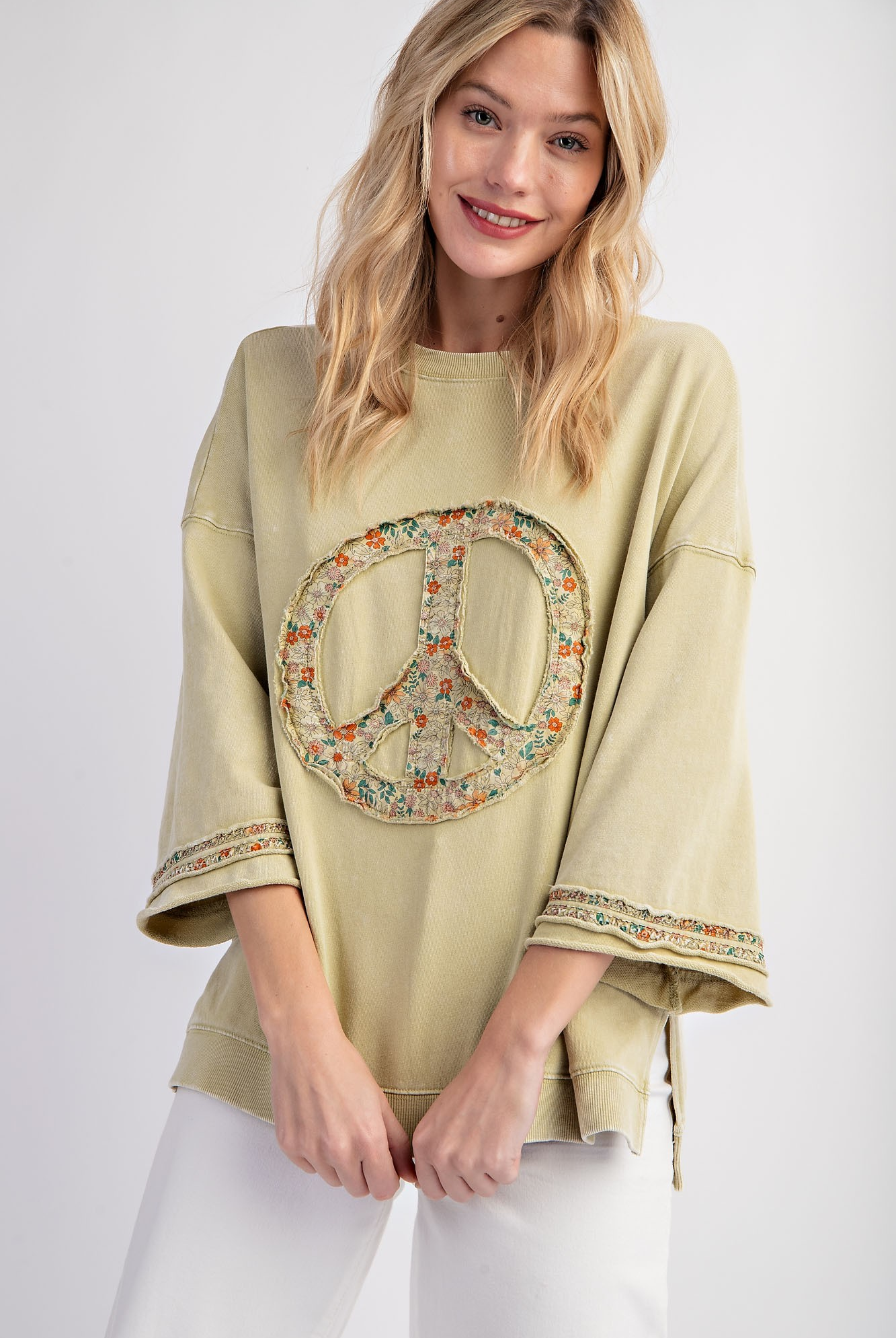 MINERAL WASHED TERRY KNIT FLORAL PEACE SIGN PULLOVER | STUFFOLOGY BOUTIQUE-Top-Easel-Stuffology - Where Vintage Meets Modern, A Boutique for Real Women in Crosbyton, TX