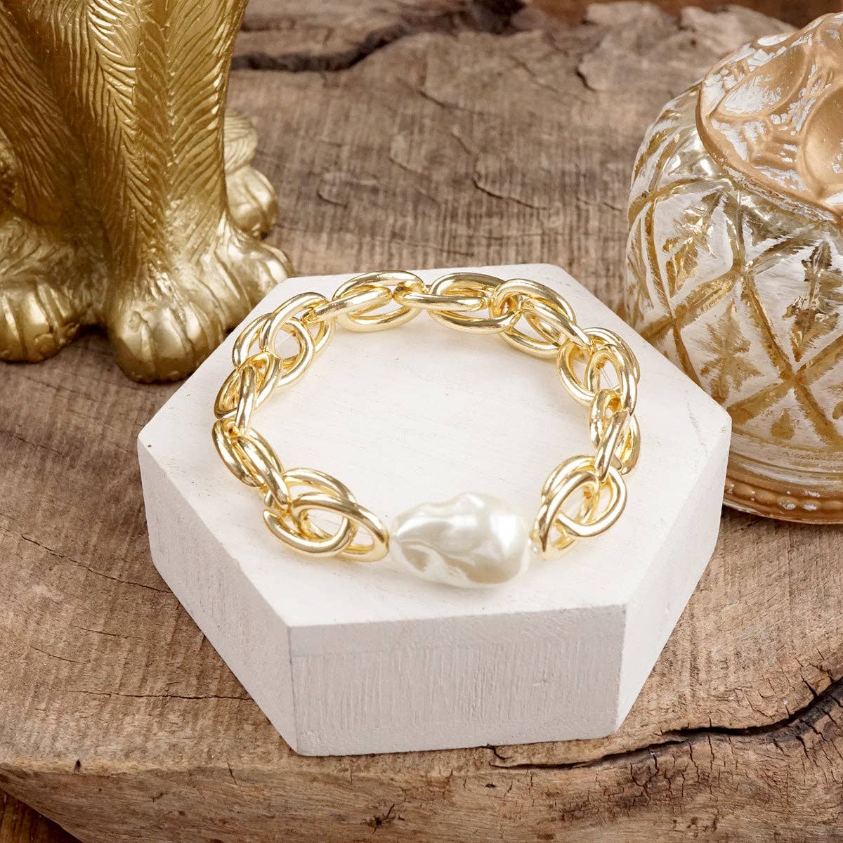 Modern Muse – Chunky Stretch Bracelet with Sculpted Pearl Bead-Bracelets-PennyLine inc-Stuffology - Where Vintage Meets Modern, A Boutique for Real Women in Crosbyton, TX