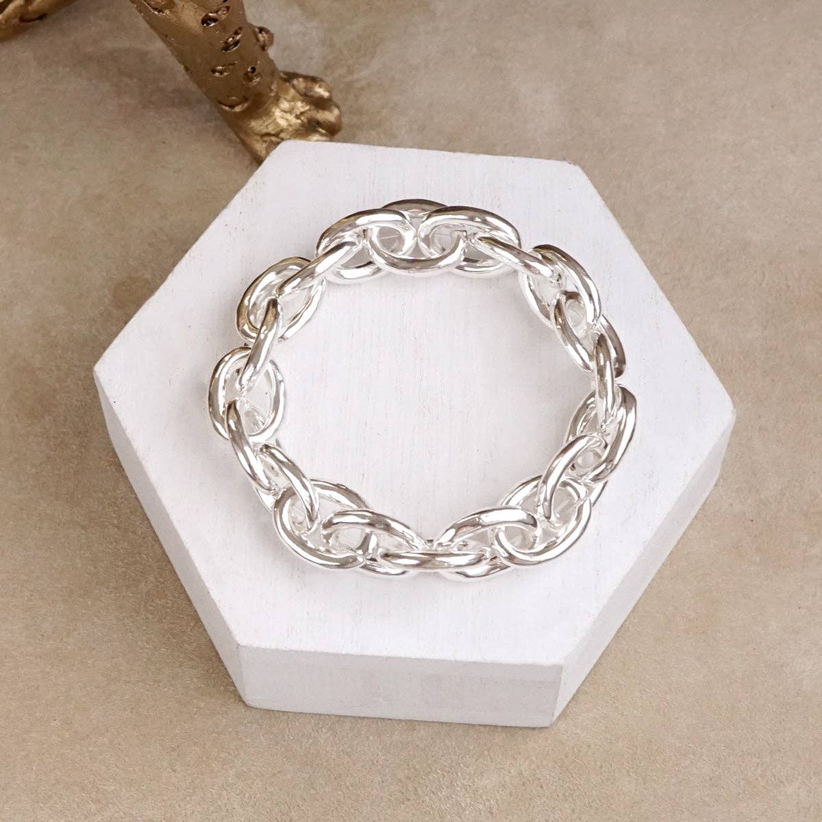 Bold Links – Chunky Chain Stretchy Bracelet - in Gold-Bracelets-PennyLine inc-Stuffology - Where Vintage Meets Modern, A Boutique for Real Women in Crosbyton, TX