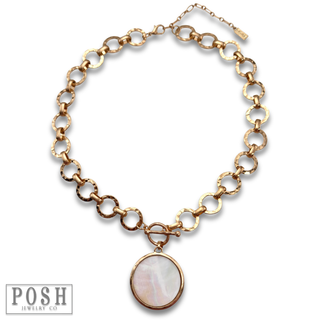 Chunky chain and round pendant necklace-Pink Panache Brands-Stuffology - Where Vintage Meets Modern, A Boutique for Real Women in Crosbyton, TX