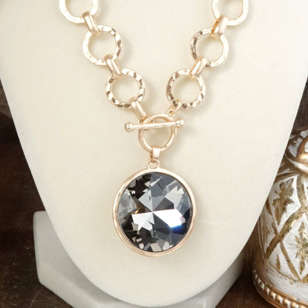 Gilded Radiance – Chunky Ring Chain Necklace with Sparkly Crystal-necklace-PennyLine inc-Stuffology - Where Vintage Meets Modern, A Boutique for Real Women in Crosbyton, TX