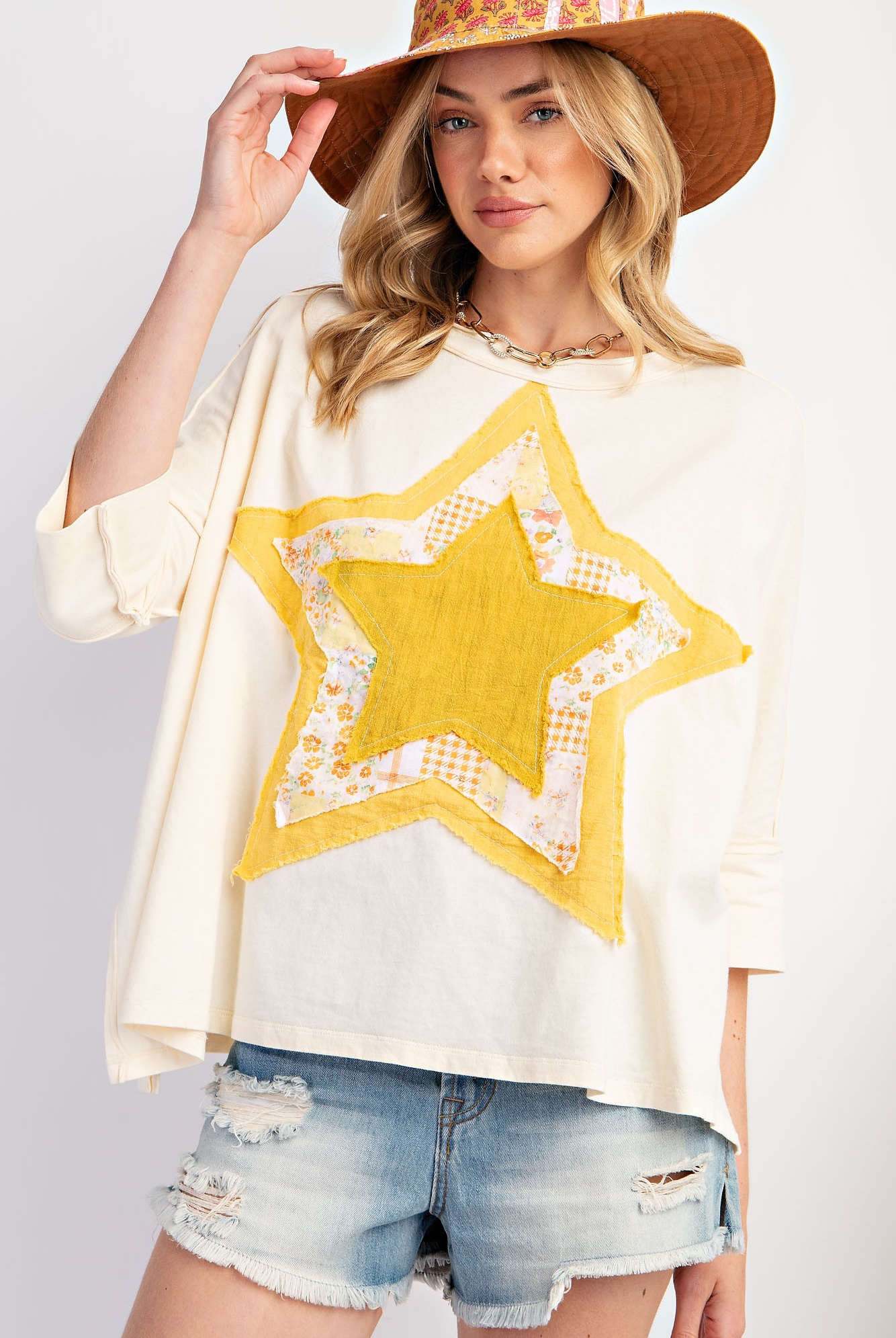 WASHED COTTON SLUB STAR PATCH FRONT TOP /STUFFOLOGY BOUTIQUE-Top-Easel-Stuffology - Where Vintage Meets Modern, A Boutique for Real Women in Crosbyton, TX