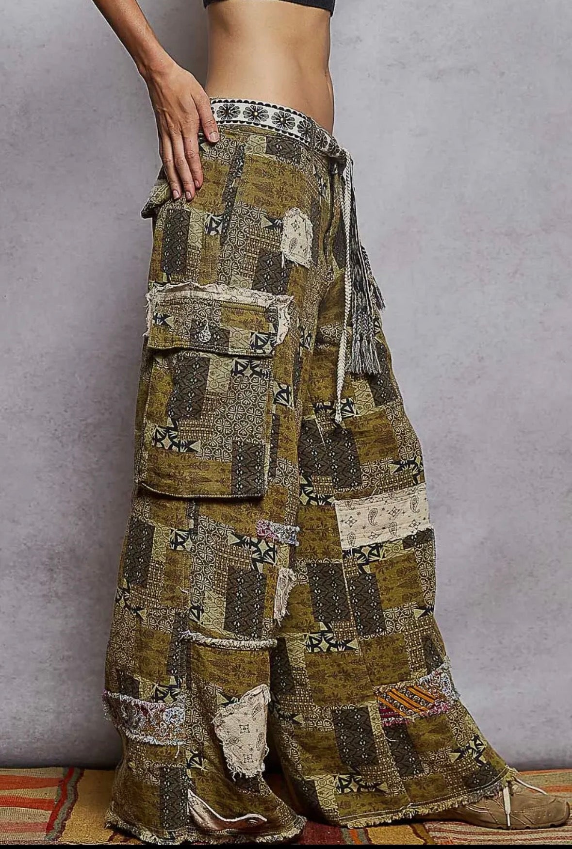 Olive Contrast Patch Cargo Pants-Pants-POL Clothing-Stuffology - Where Vintage Meets Modern, A Boutique for Real Women in Crosbyton, TX