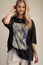 Queen of Hearts Graphic Tee-Graphic Tees-Easel-Stuffology - Where Vintage Meets Modern, A Boutique for Real Women in Crosbyton, TX