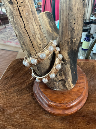 Eternity Statement Gold Tone Bangle-Bracelets-PennyLine inc-Stuffology - Where Vintage Meets Modern, A Boutique for Real Women in Crosbyton, TX