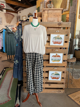 Double Lined Bamboo Bubble Sleeve Hem Top-Blouse-Umgee-Stuffology - Where Vintage Meets Modern, A Boutique for Real Women in Crosbyton, TX