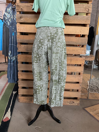 Bandana Print Barrel Pants