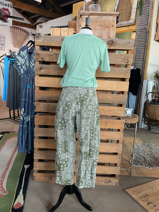 Bandana Print Barrel Pants