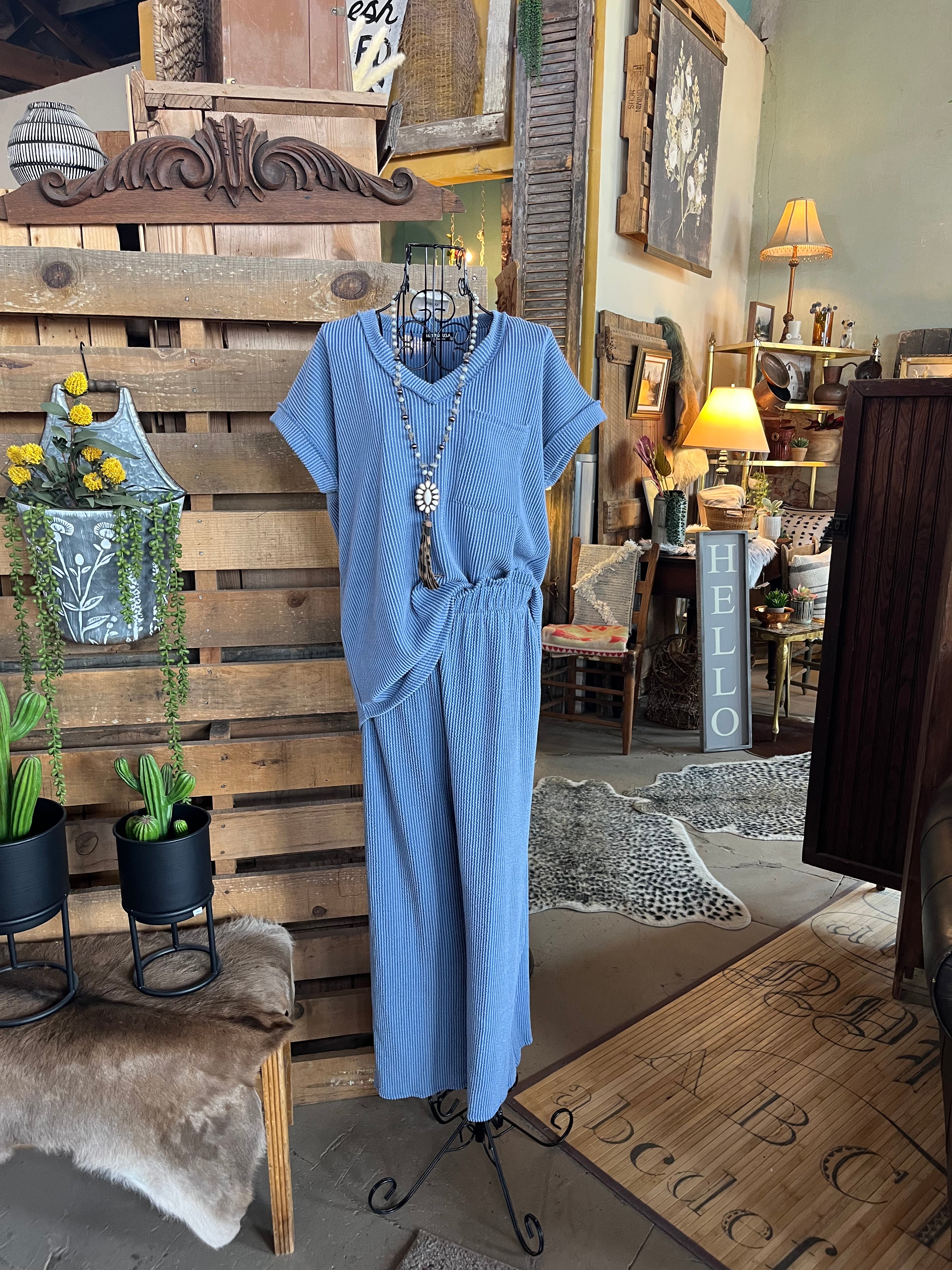 SOLID URBAN RIBBED CROPPED PANTS /STUFFOLOGY BOUTIQUE-Pants-HEIMISH-Stuffology - Where Vintage Meets Modern, A Boutique for Real Women in Crosbyton, TX