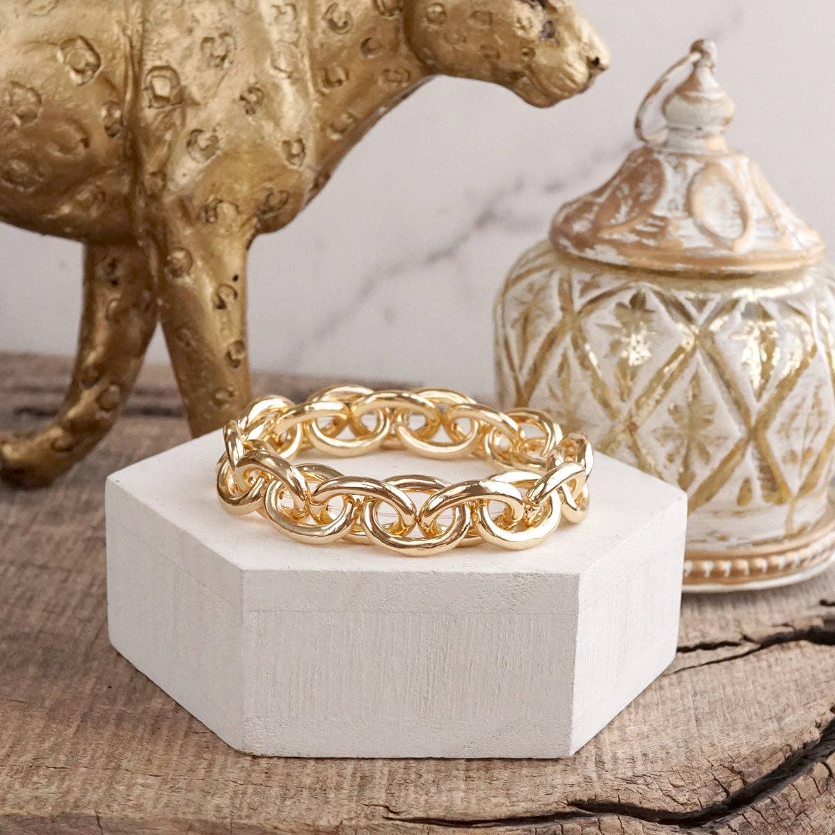 Bold Links – Chunky Chain Stretchy Bracelet - in Gold-Bracelets-PennyLine inc-Stuffology - Where Vintage Meets Modern, A Boutique for Real Women in Crosbyton, TX