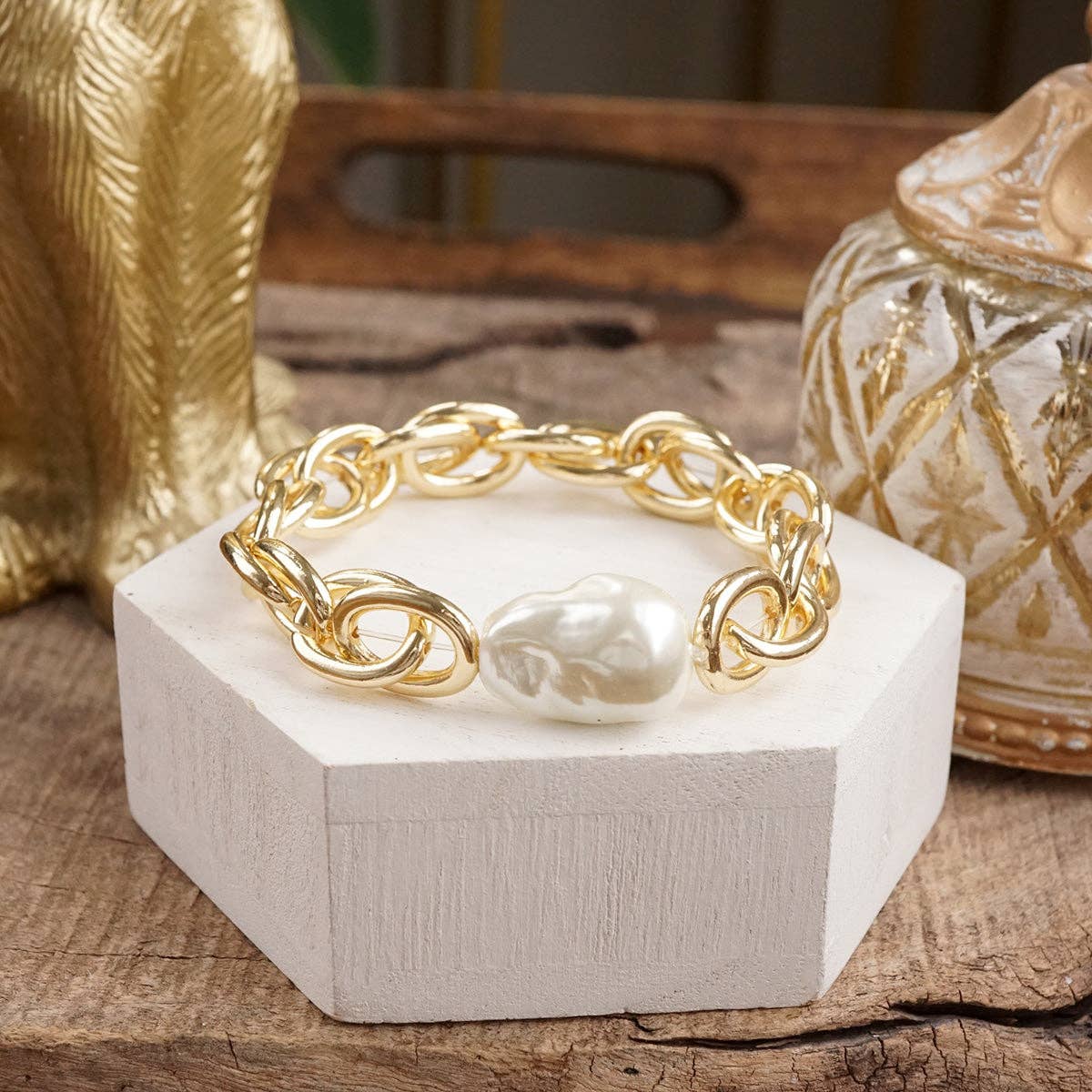 Modern Muse – Chunky Stretch Bracelet with Sculpted Pearl Bead-Bracelets-PennyLine inc-Stuffology - Where Vintage Meets Modern, A Boutique for Real Women in Crosbyton, TX