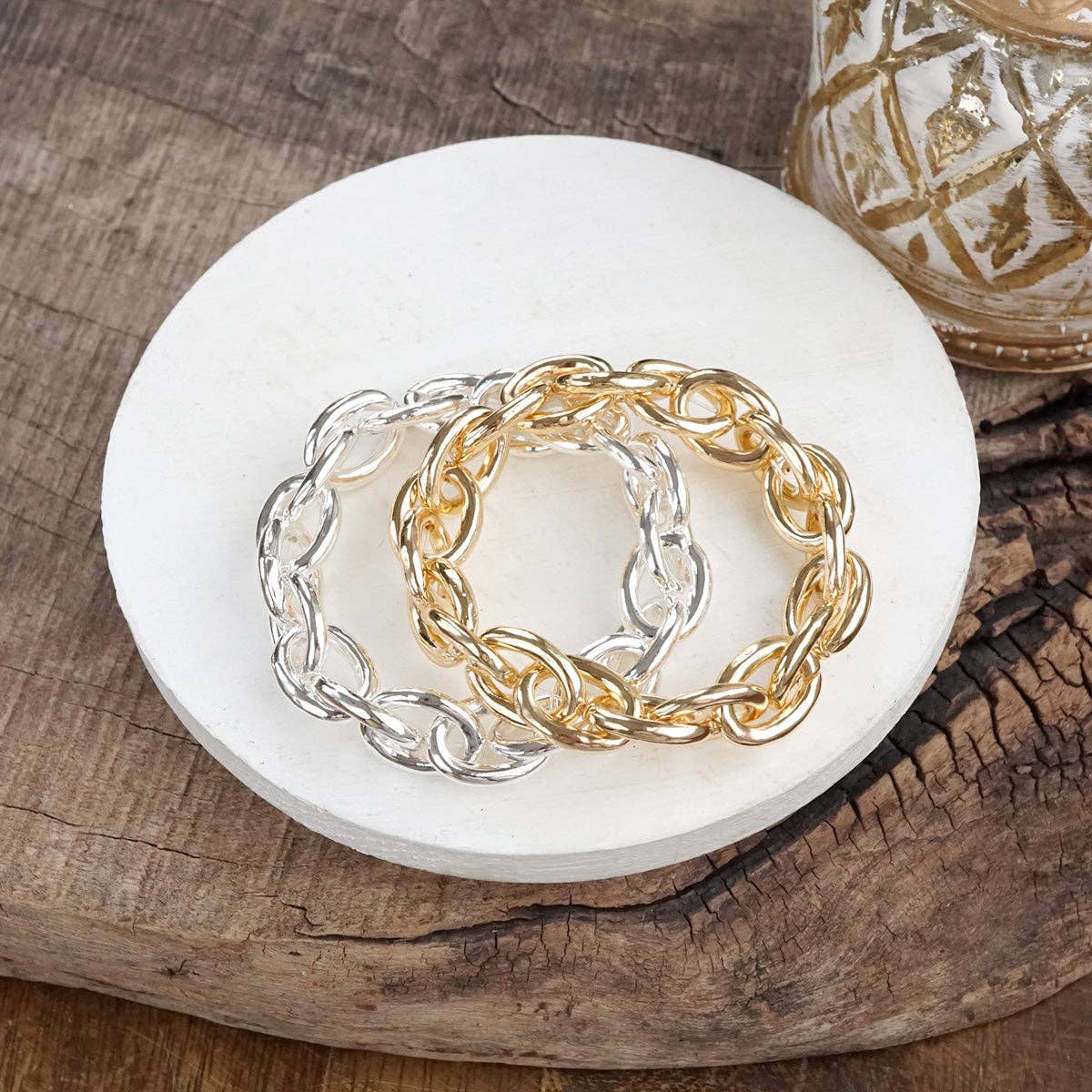 Bold Links – Chunky Chain Stretchy Bracelet - in Gold-Bracelets-PennyLine inc-Stuffology - Where Vintage Meets Modern, A Boutique for Real Women in Crosbyton, TX