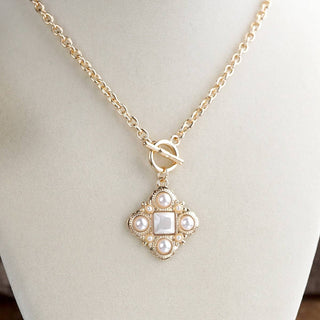 Ornate Pendant Necklace-Necklaces-PennyLine inc-Stuffology - Where Vintage Meets Modern, A Boutique for Real Women in Crosbyton, TX